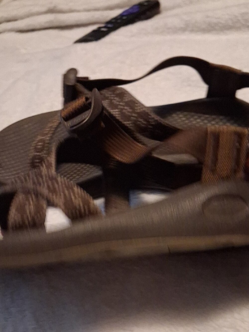 Chaco Brown Patterned Men’s Adjustable Strap Sandals - Picture 10 of 12